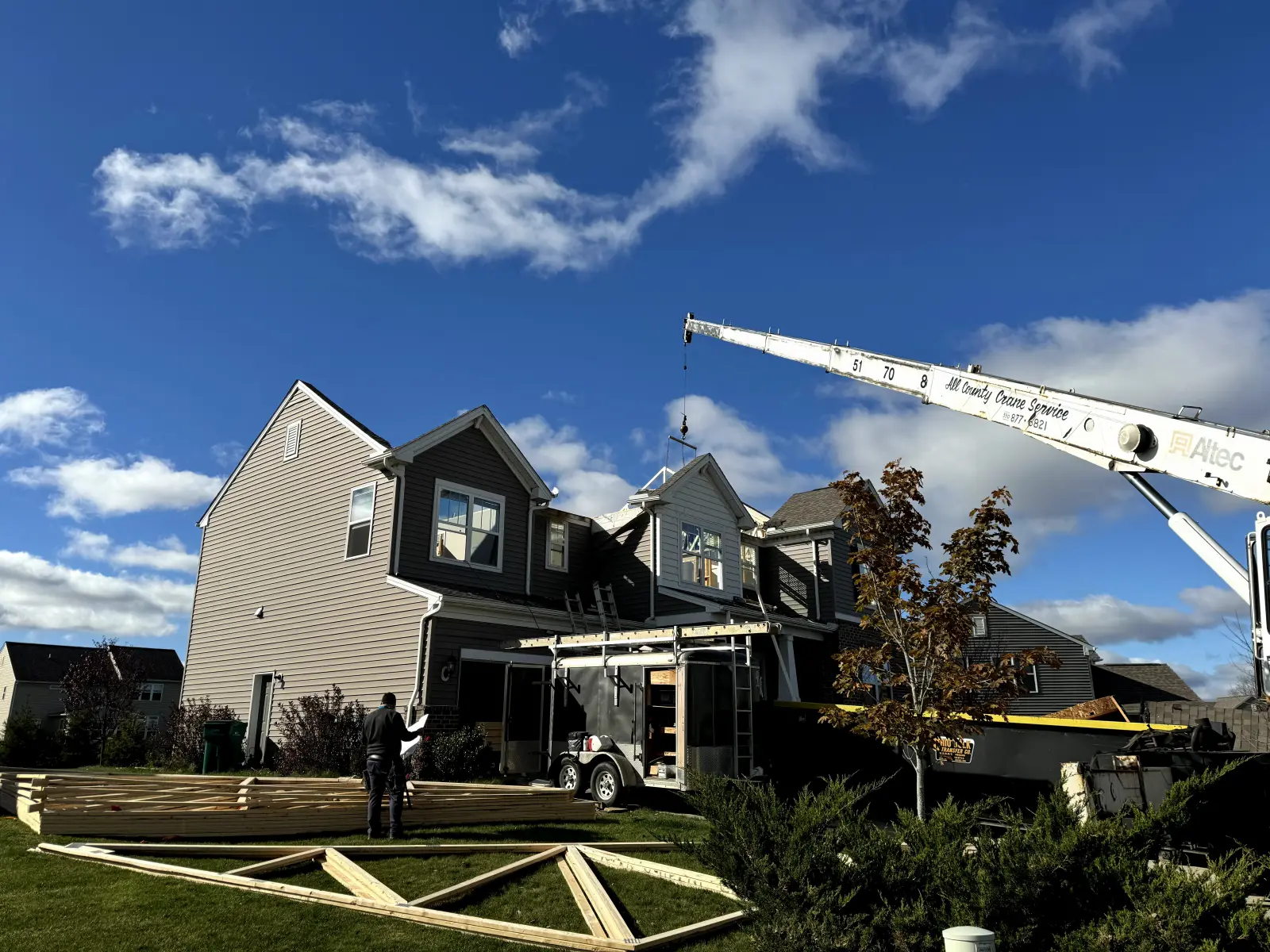 Crane on construction site by Best Construction Cleveland Ohio