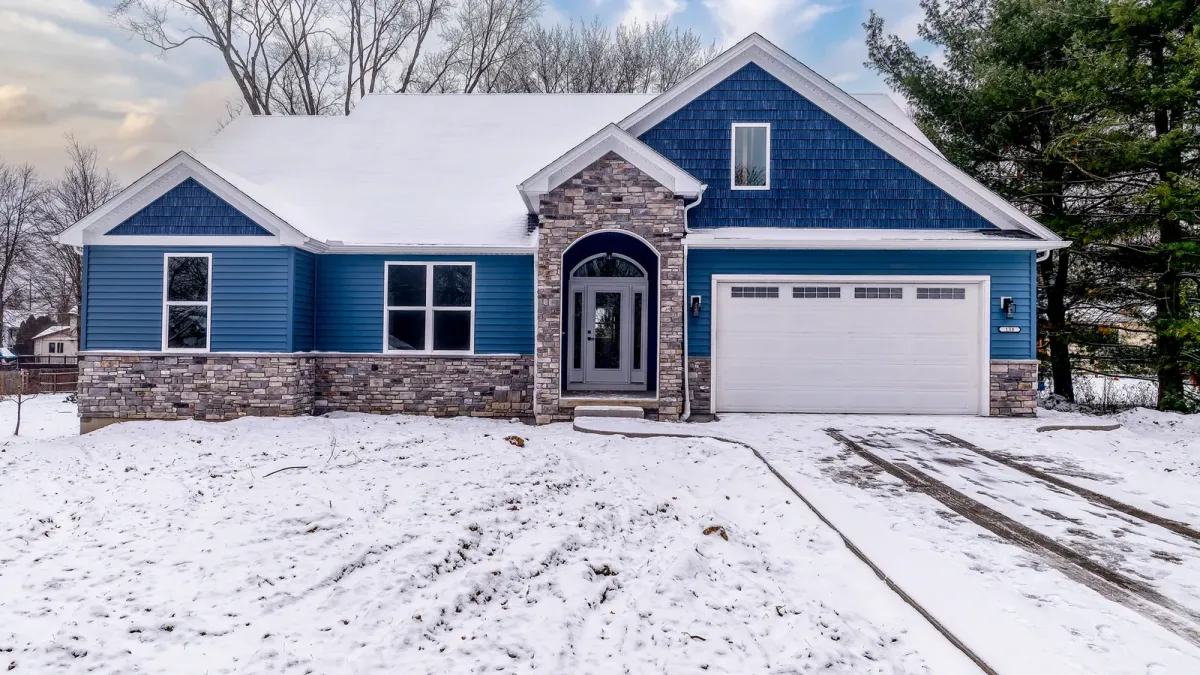 138 Nottingham custom home front exterior in Tallmadge Ohio