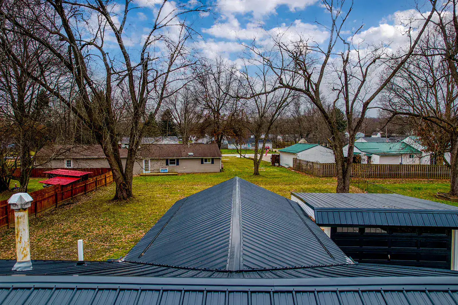 Outdoor deck and living area in Twinsburg Ohio