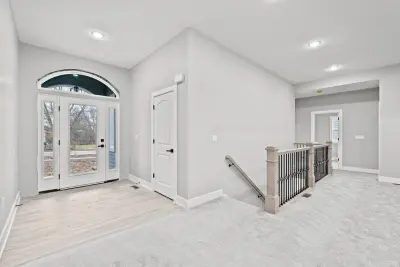 Interior entry angle - custom home in Tallmadge Ohio