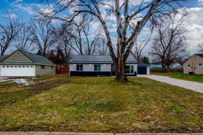 Front exterior - custom home in Twinsburg Ohio